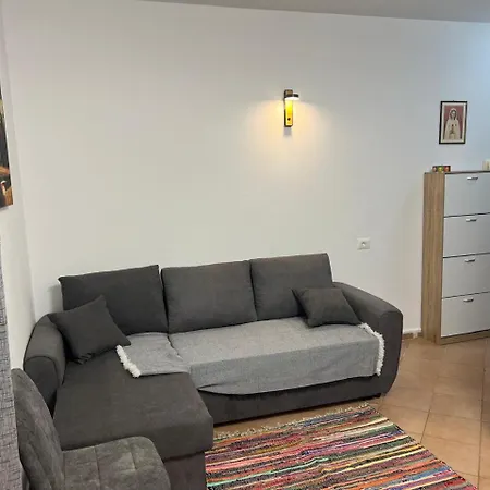 Apartman Airbb 5maj Tirana