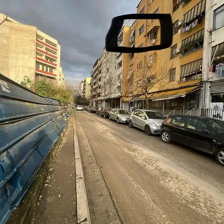 Airbb 5maj Apartman Tirana